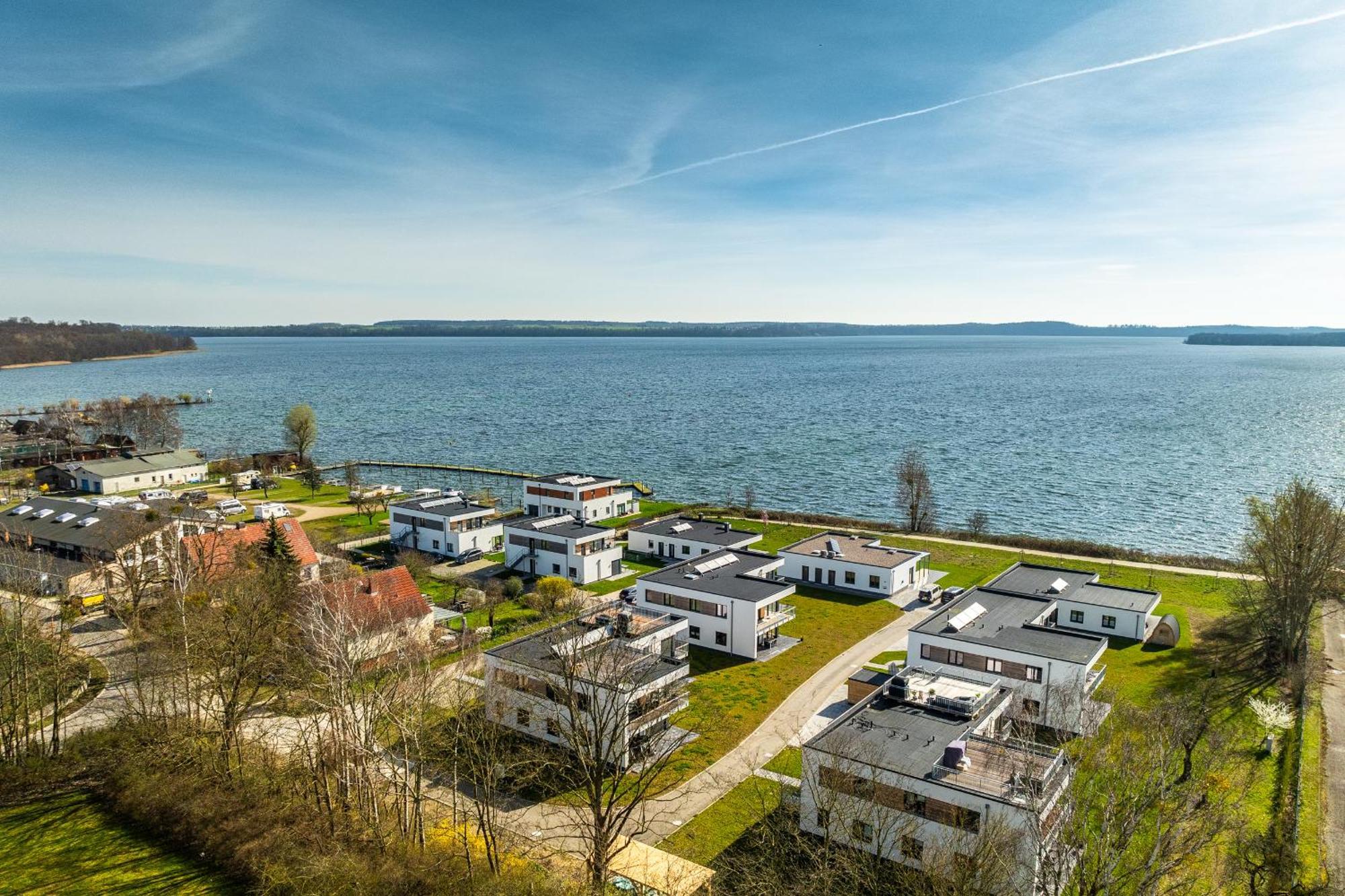 Hangar 19 Luxusbungalow Am See H8 Schwerin  Kültér fotó